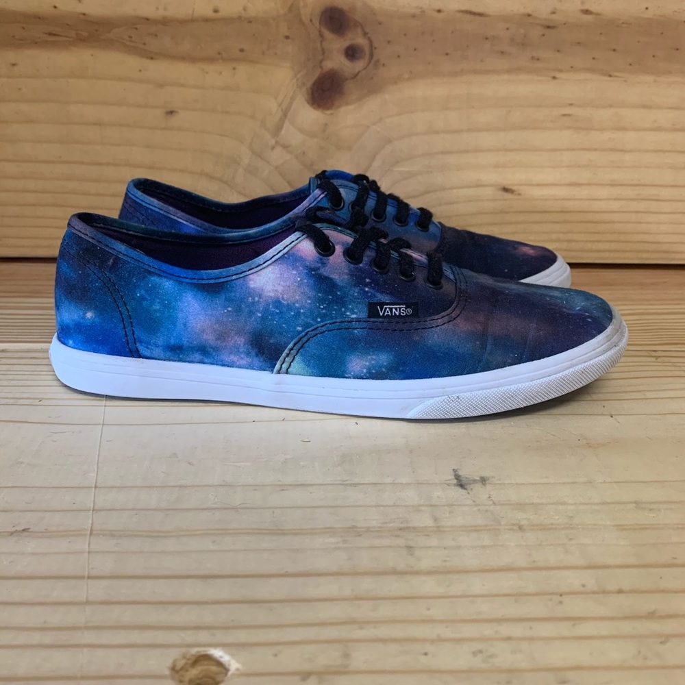 Vans sneakers space theme Men’s size 6 women’s 7.5